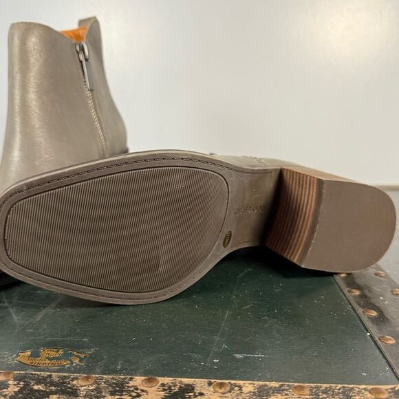 Lucky Brand Women's Walba Booties Women's Shoes Size 10 Gray - Picture 3 of 6